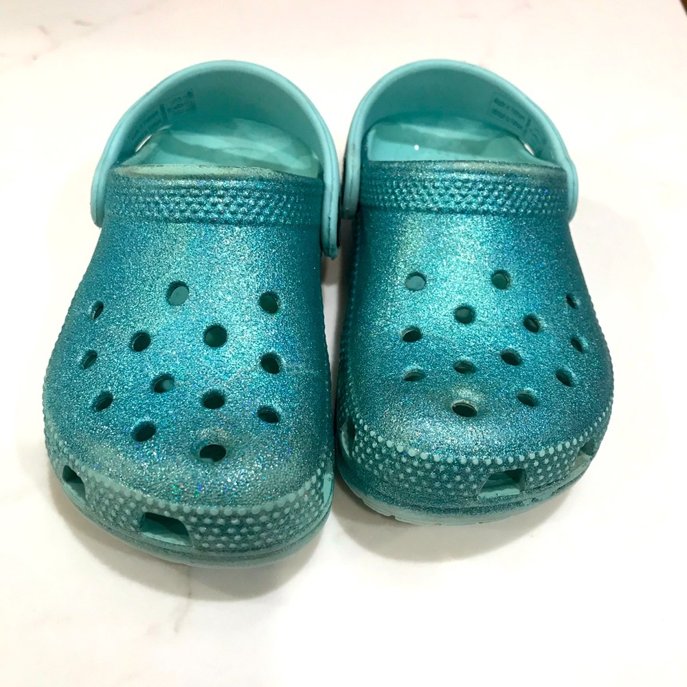 Toddler girls sparkly crocs excellent condition size 8